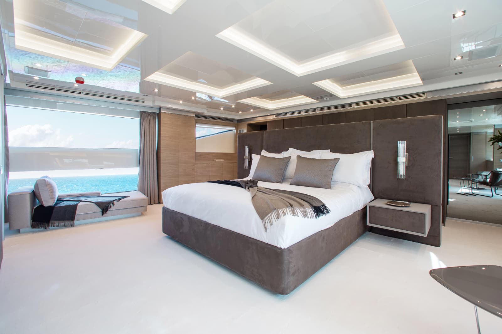 2014 Benetti Veloce 140