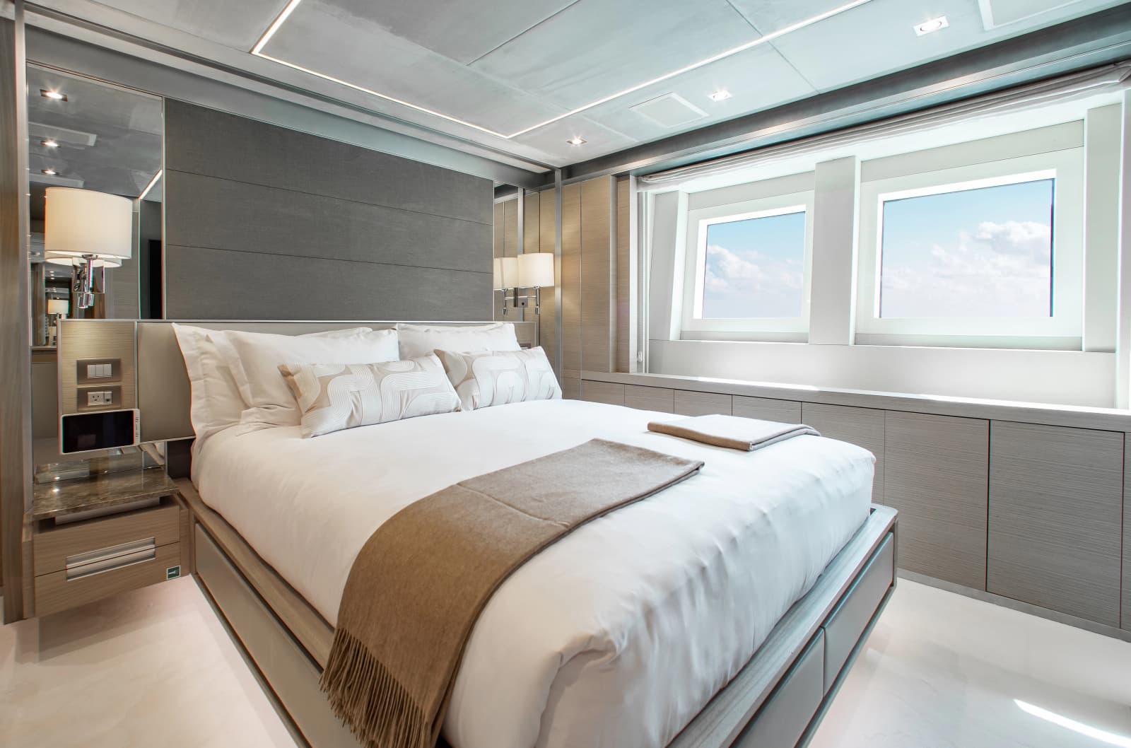 2014 Benetti Veloce 140