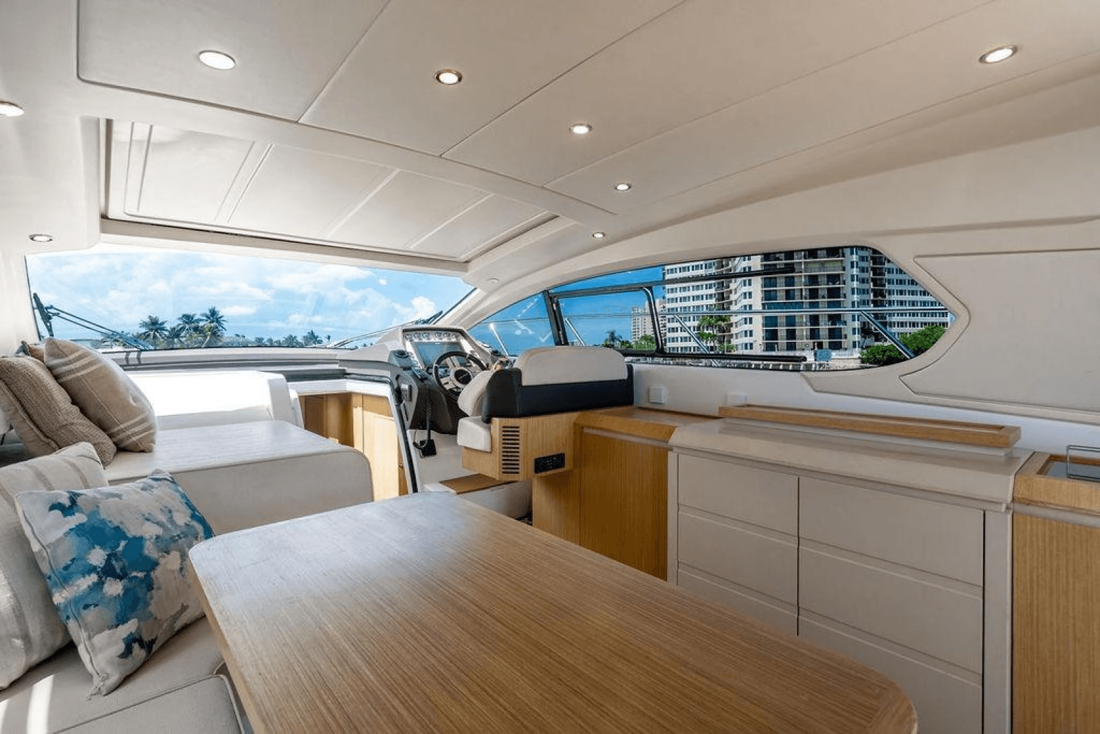2016 Azimut Atlantis 50