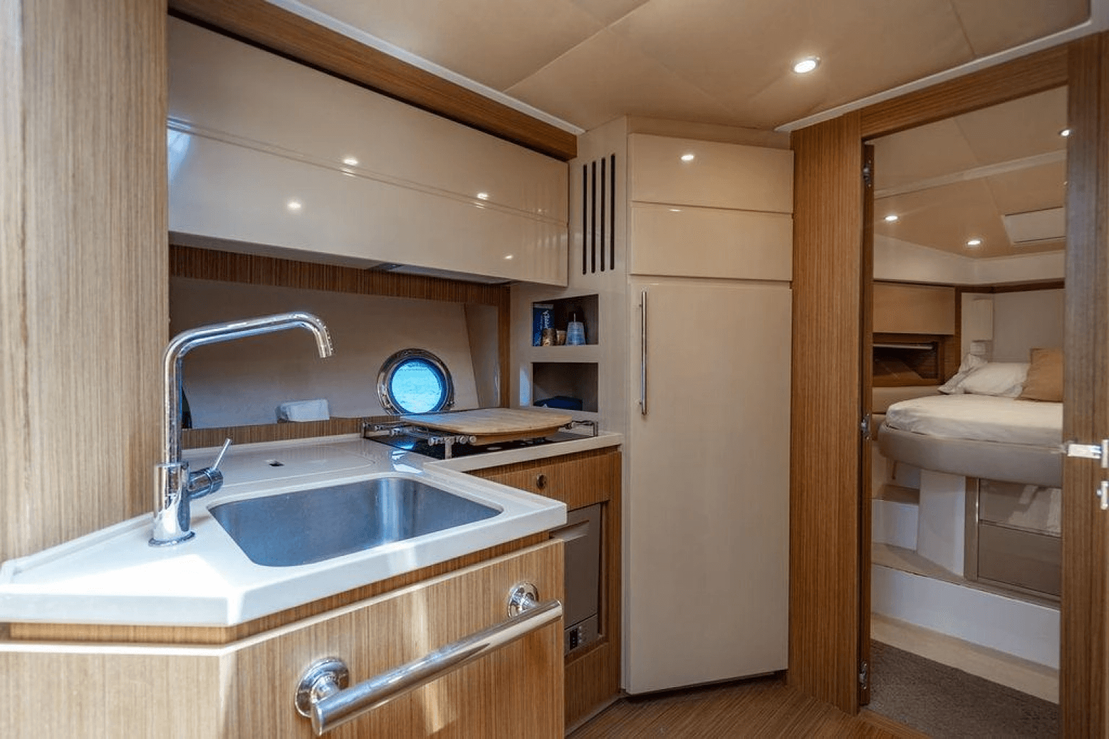2016 Azimut Atlantis 50