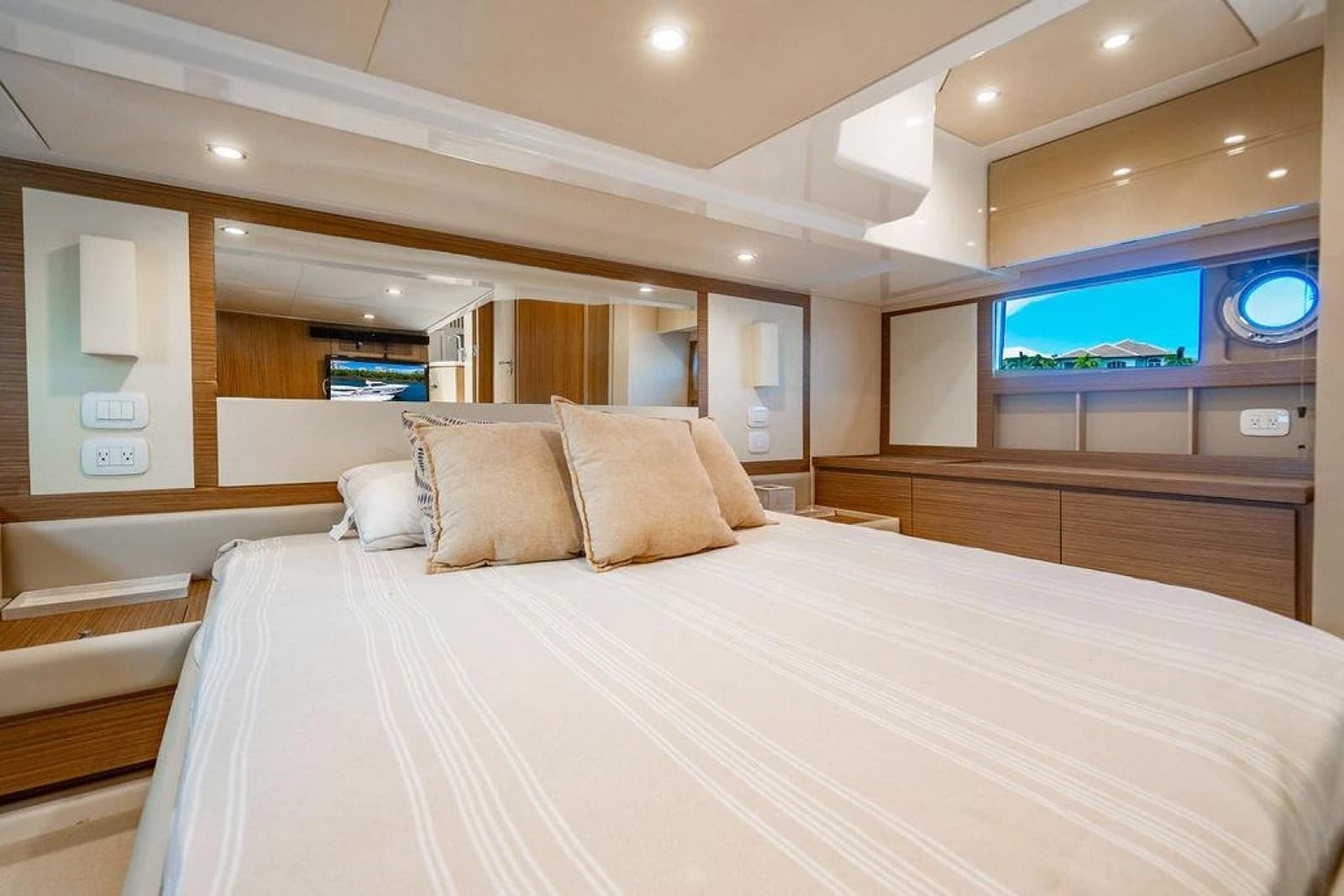2016 Azimut Atlantis 50