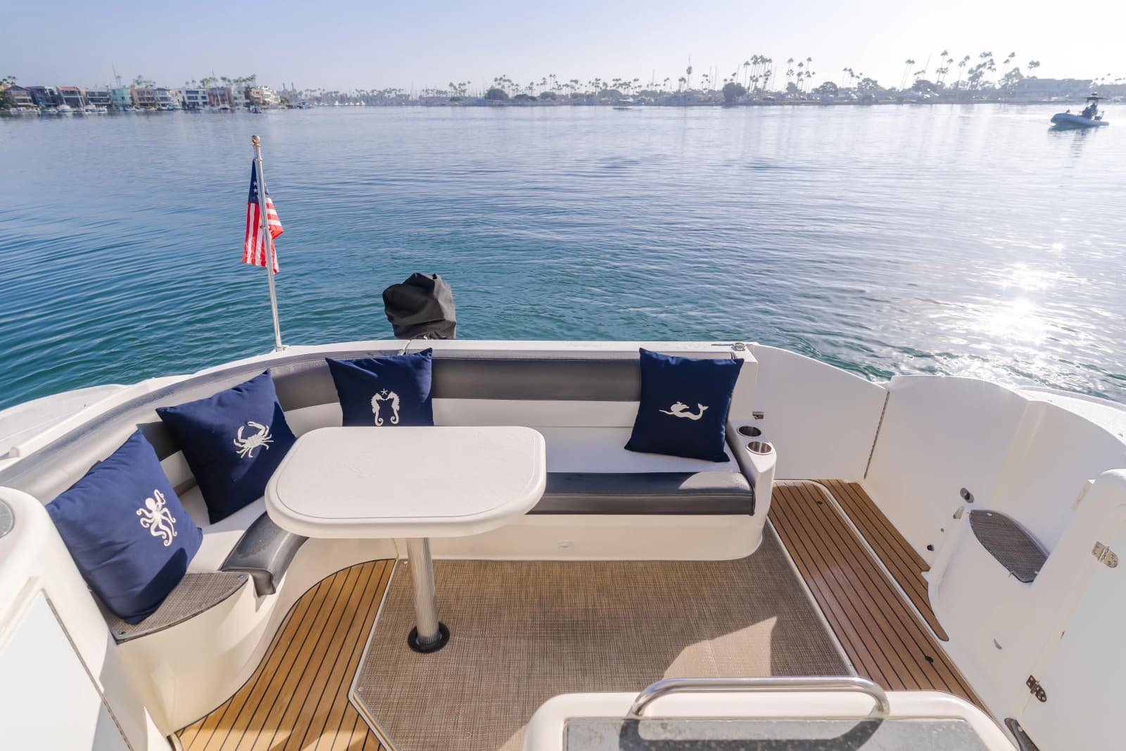 2006 Cruisers Yachts 420 Express