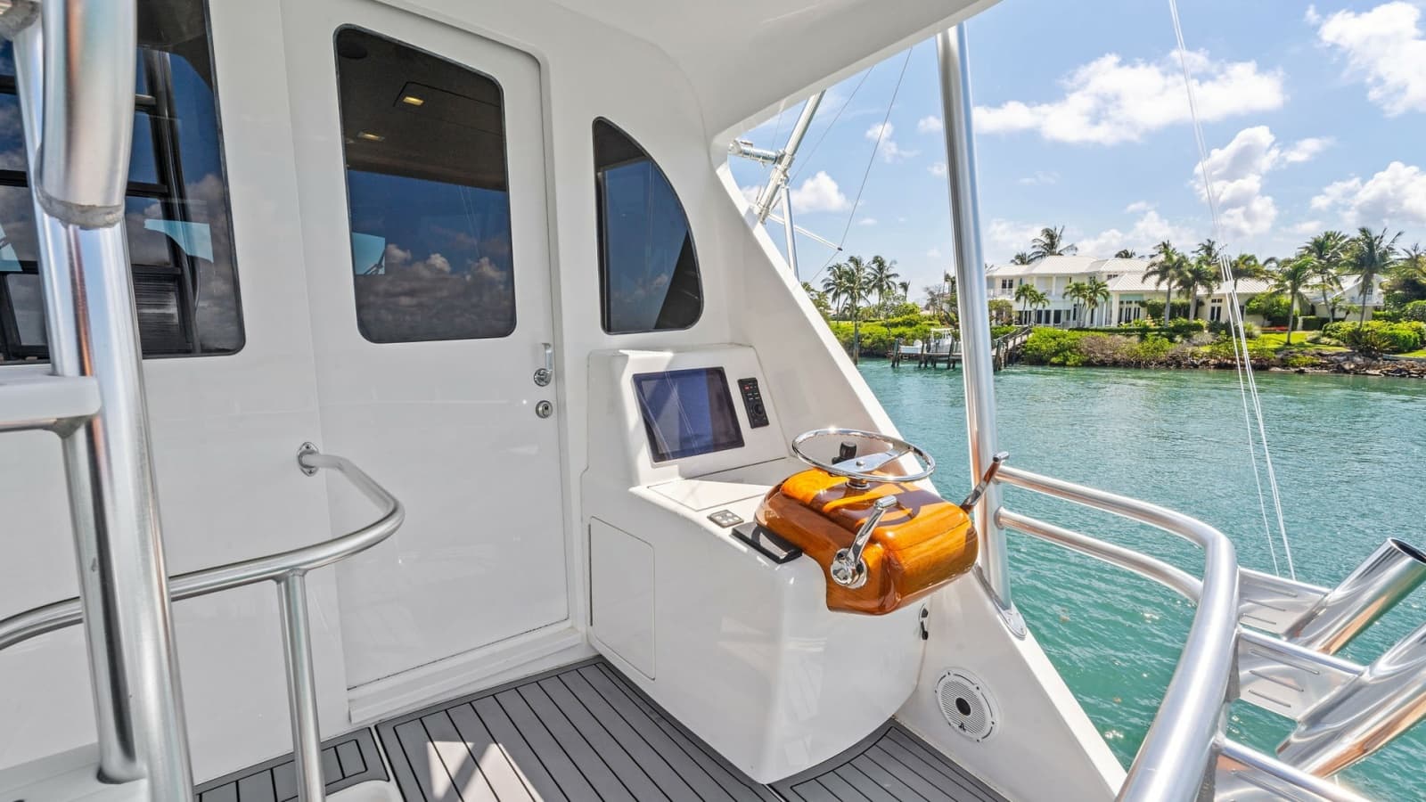 2016 Viking 80 Enclosed Bridge- FRIGATE- Enclosed Bridge Mezzanine