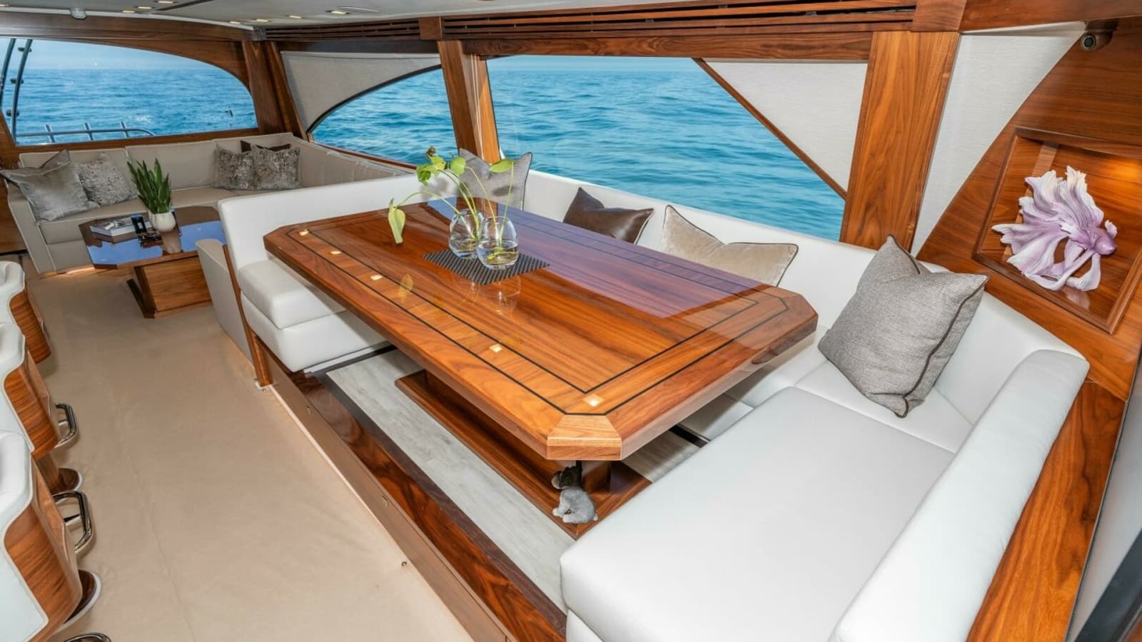 2025 Viking 90C "Zatara"