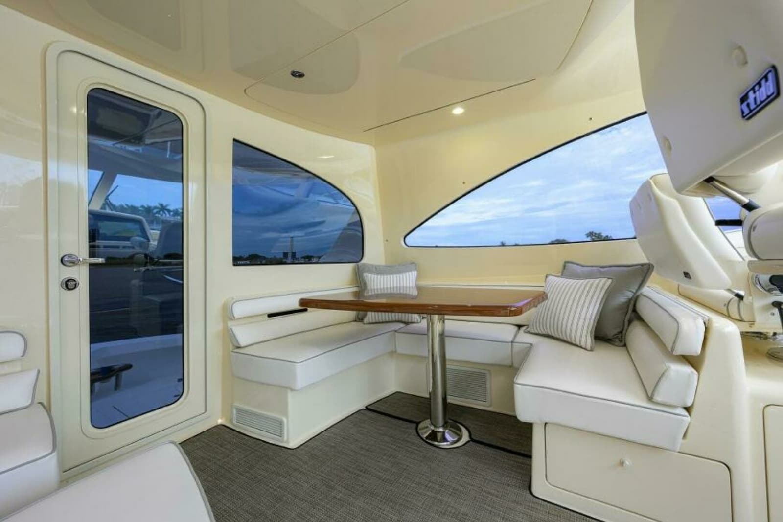 Viking 54 - TROUBLE FREE - Flybridge