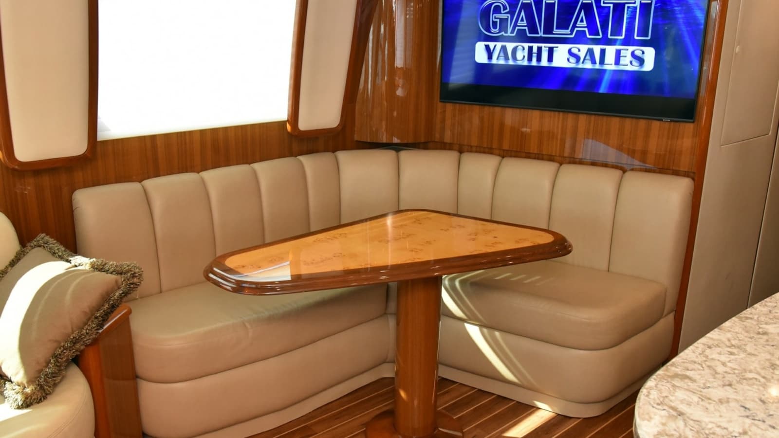 2016 Viking 55 Convertible TAG Team