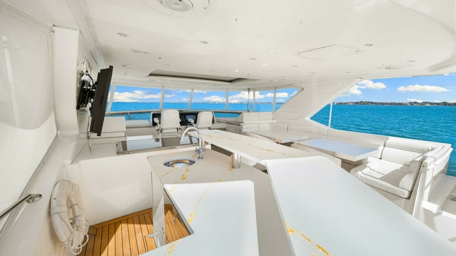2010 83 Ocean Alexander Motor Yacht 'Relentless'