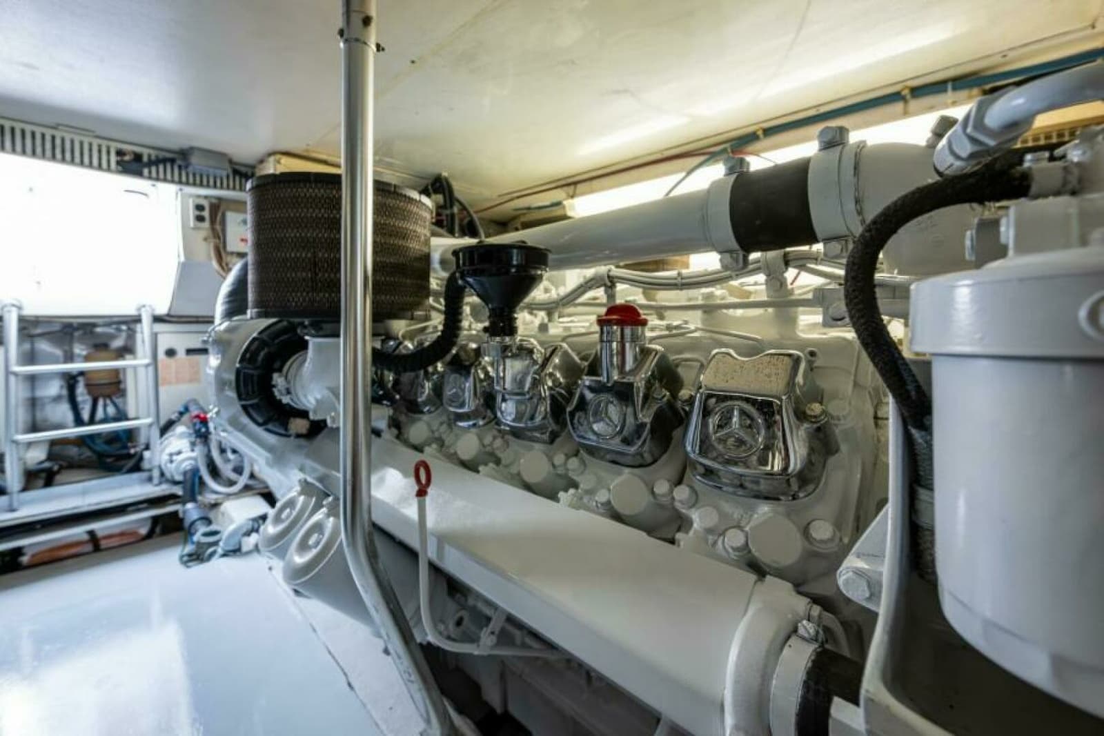 1999 Ocean Yachts 60 Convertible