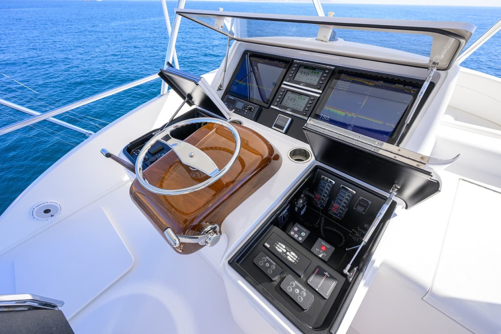 Viking 80 MERCEDES - Skylounge