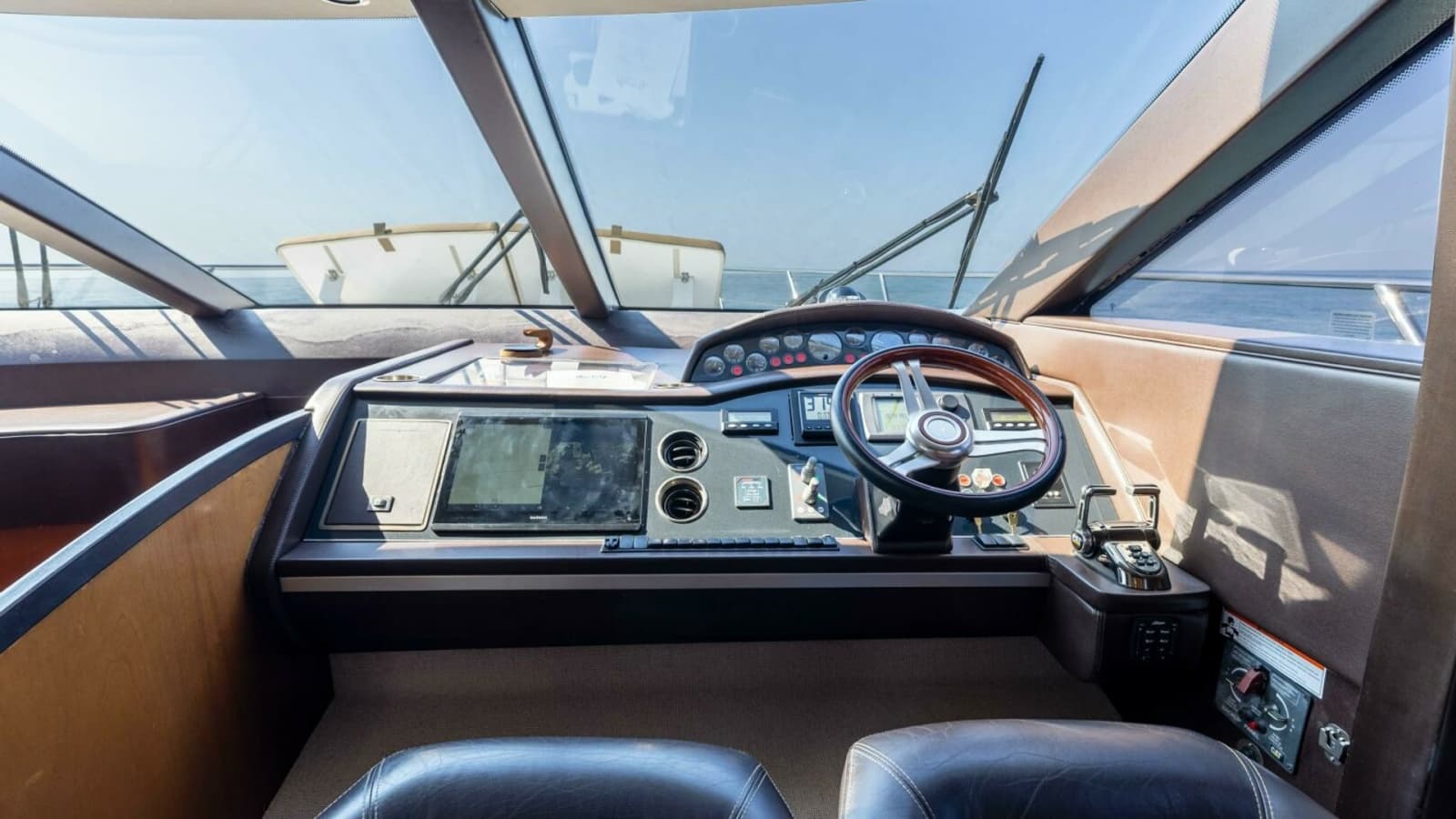 2011 Princess 64 'Harbor Story' - Helm