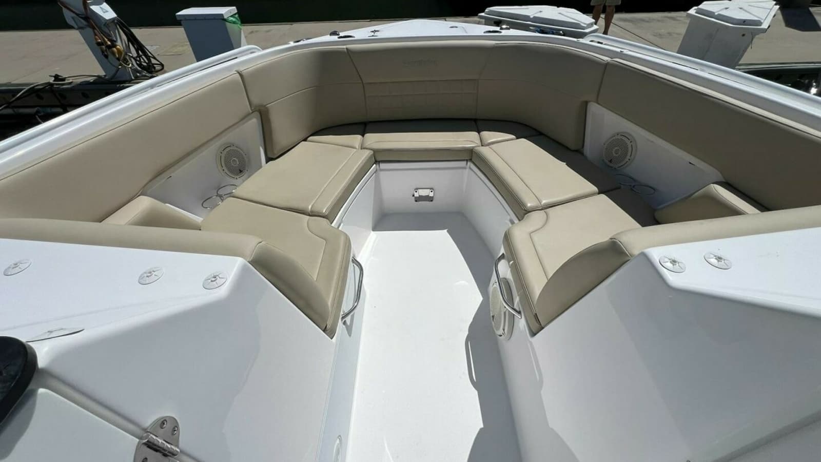 2019 Everglades 340 Dual Console- Bow