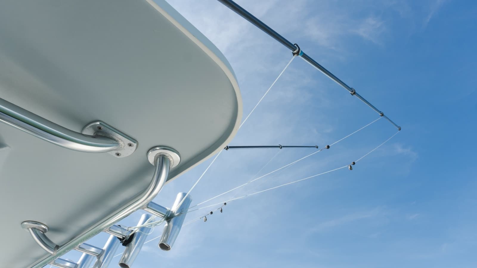 Hardtop with Outrigger System