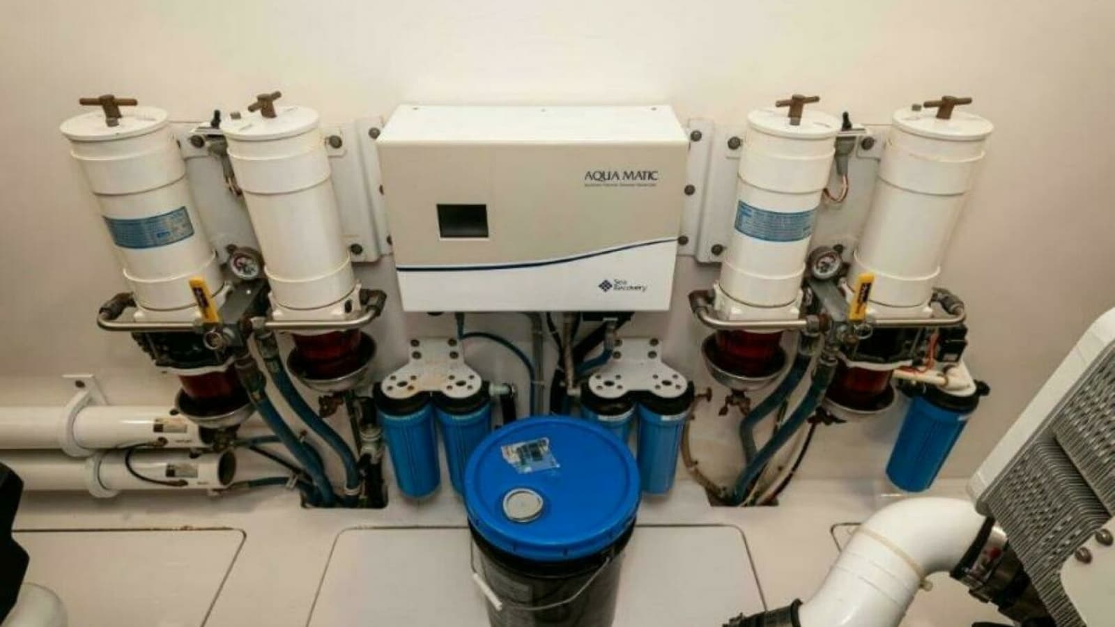 2012 76 Viking Sky Bridge Reel Dangerous Water Maker
