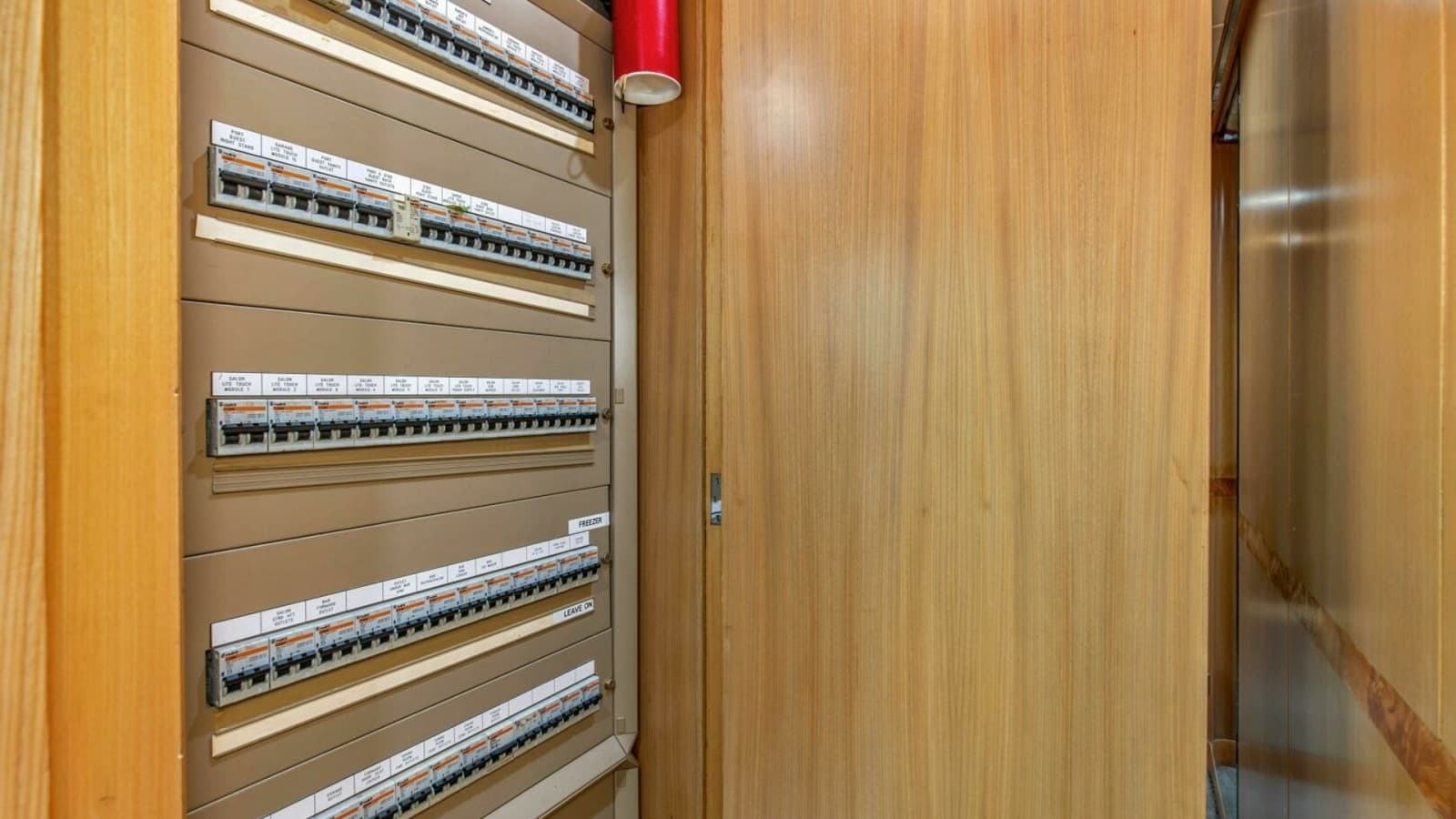 1989 116' Feadship Boss Breaker Panel