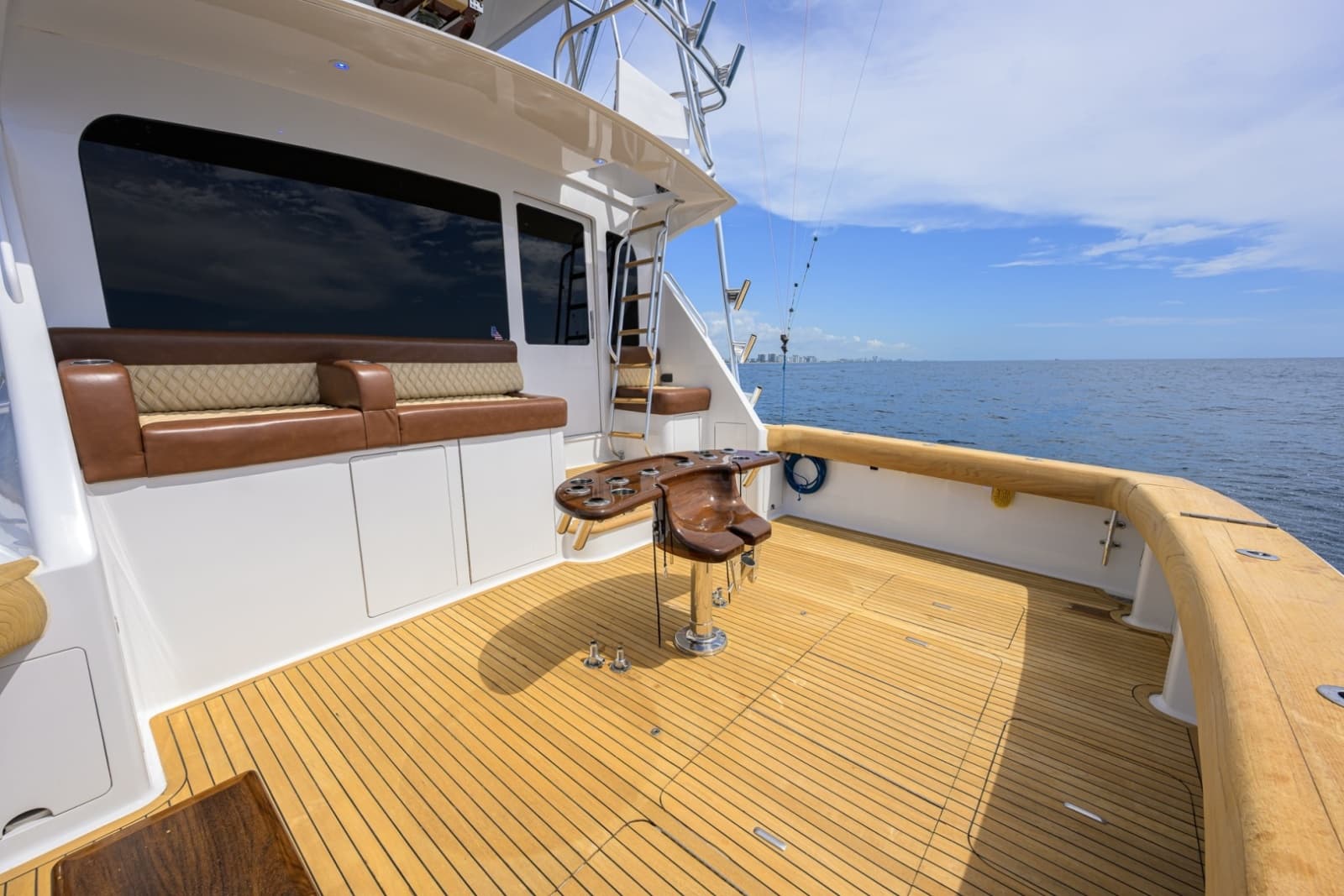 2002 Viking 61 Convertible