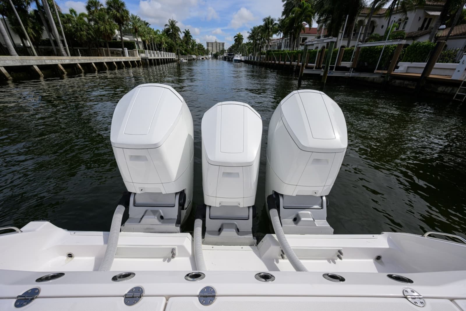 Everglades 45 GALLANT LADY - Triple Mercury Verado