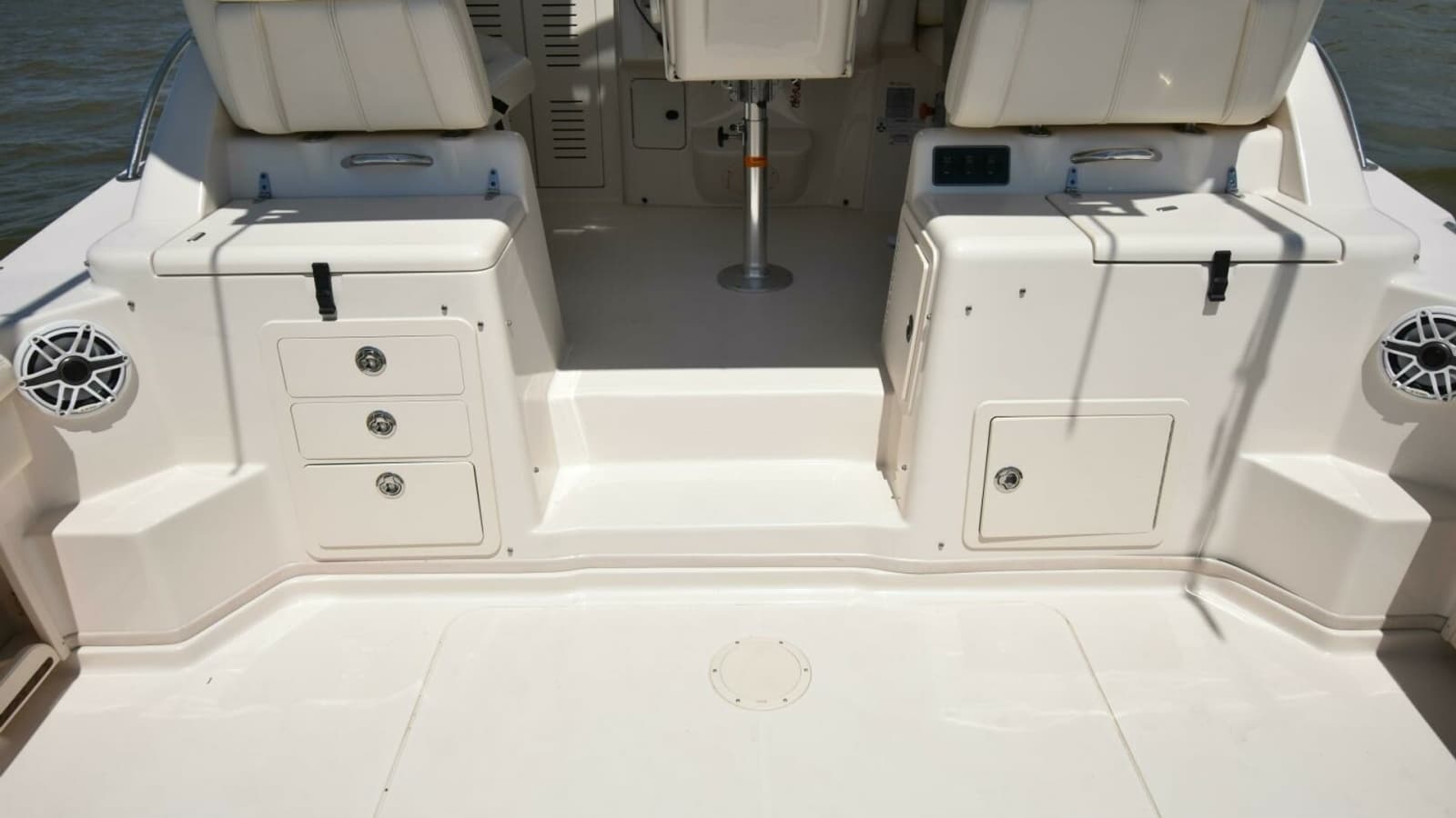2016 Grady-White 330 Express