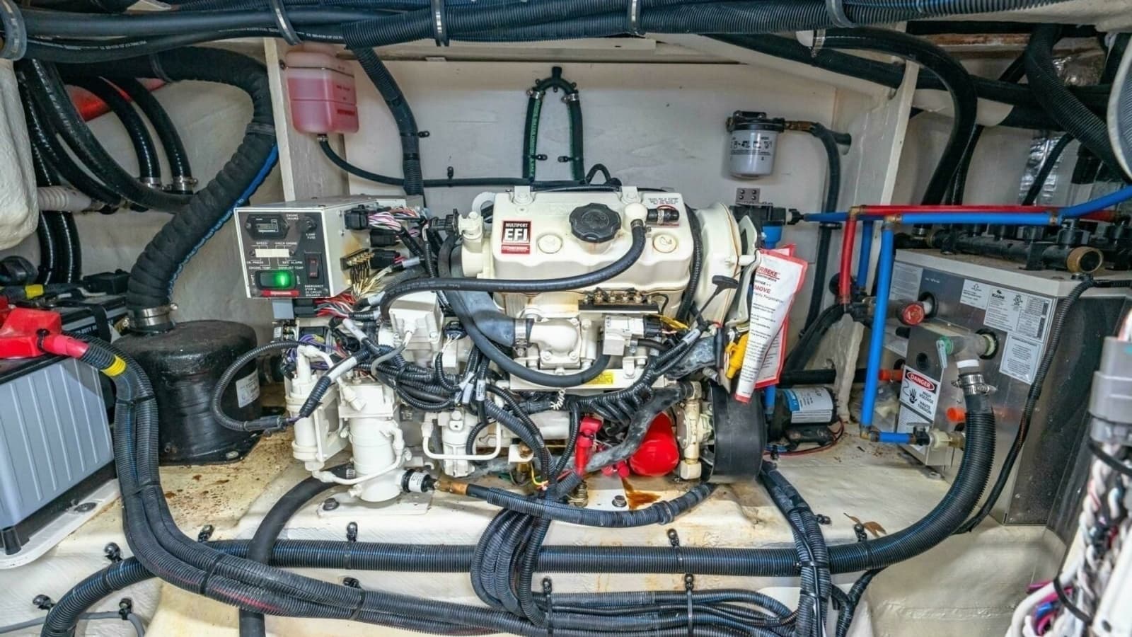 2022 Sea Ray 370 OB