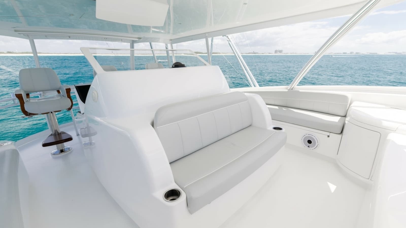 2023 Viking 72 Convertible- TEAM SUPREME- Helm Seating