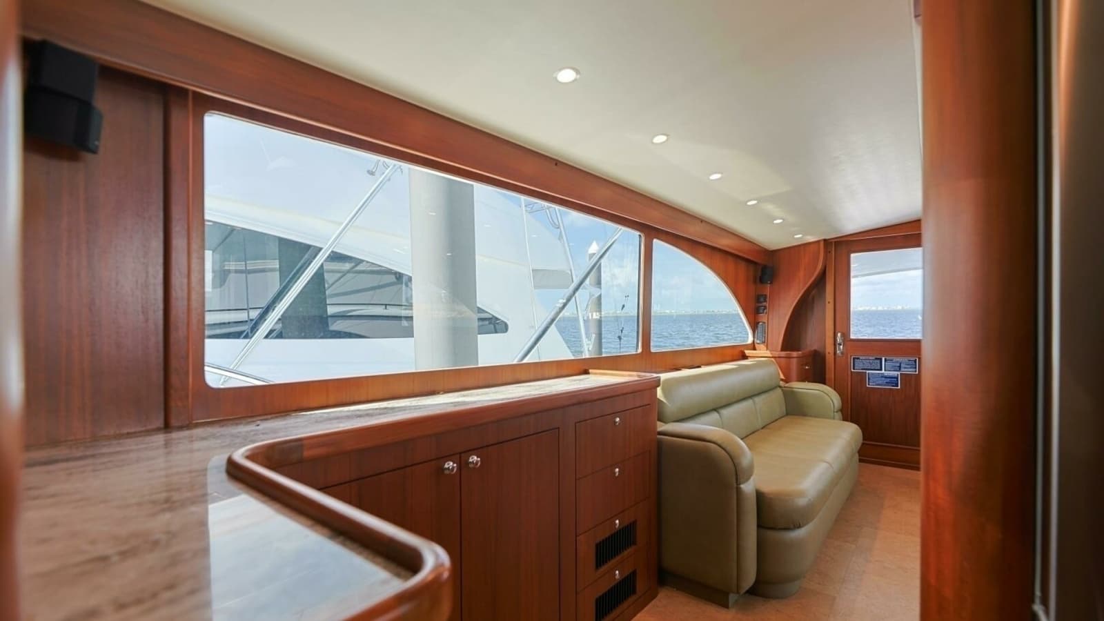 2014 Blackwell 62 Convertible