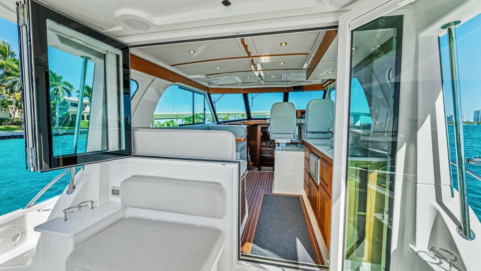 Cockpit and Salon Entry View