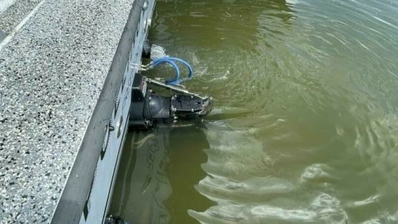 1997 Custom 31 Center Console Pullin Drag