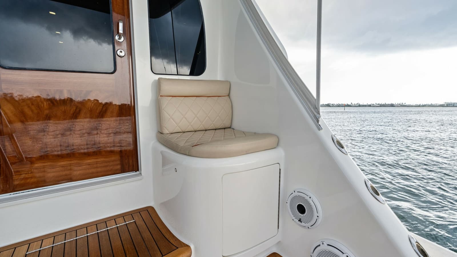 2016 Viking 80 Enclosed Bridge- FRIGATE- Cockpit