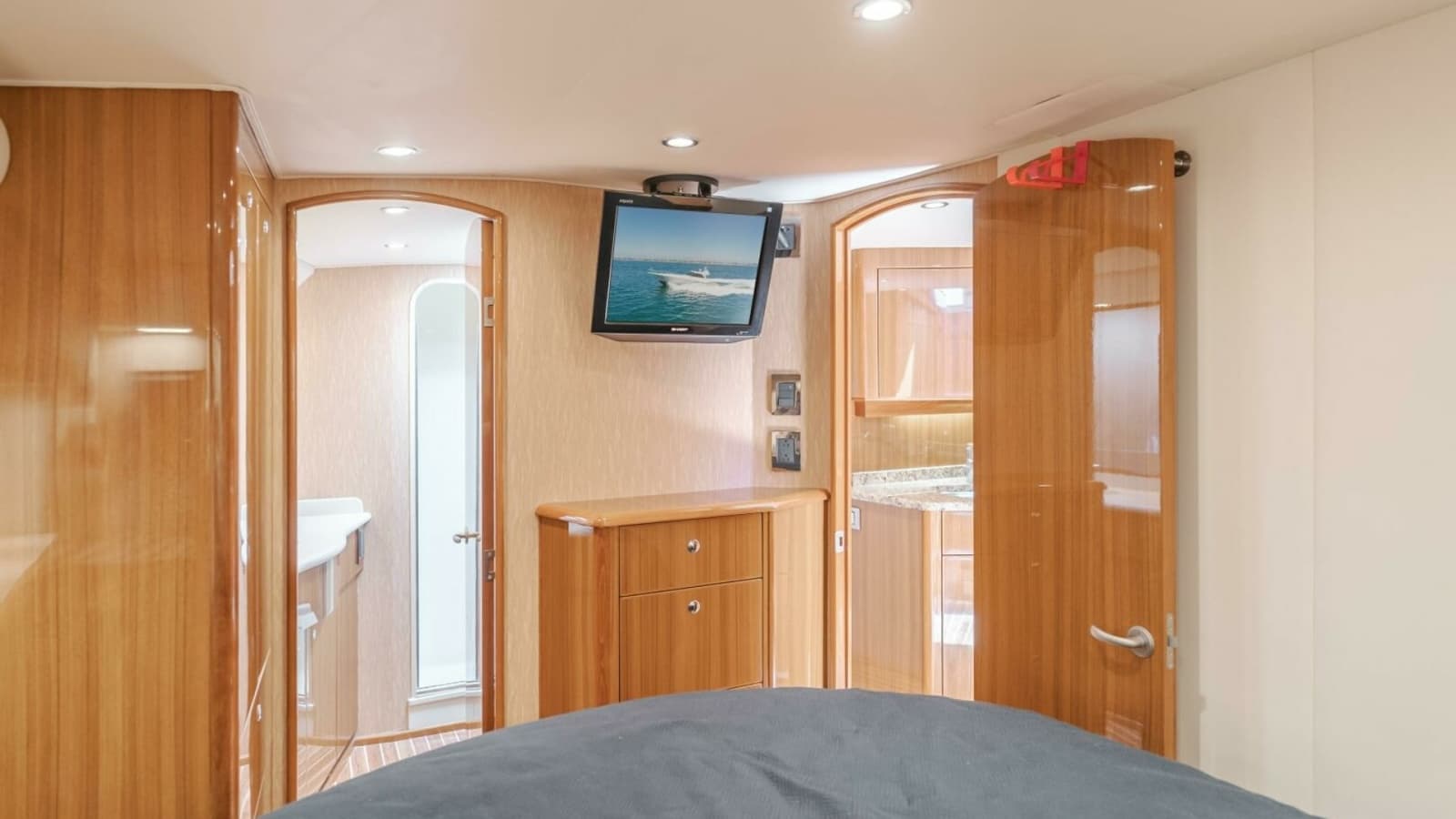 2008 Viking 52 Sport Coupe "ENDURANCE"