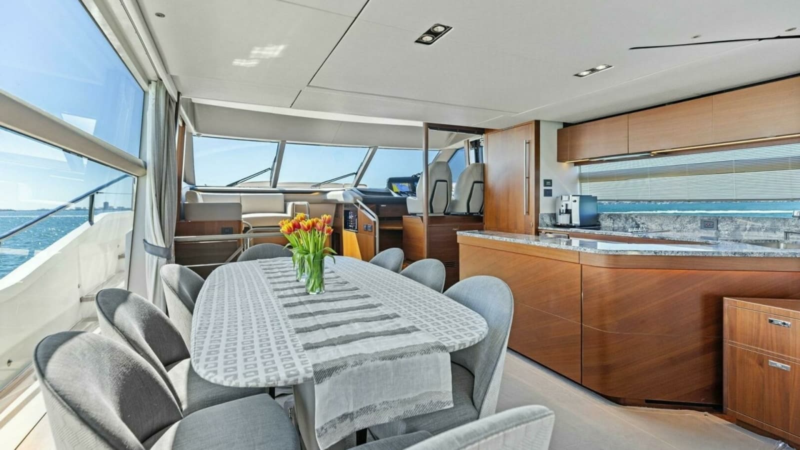 2018 Princess Y75 Motor Yacht