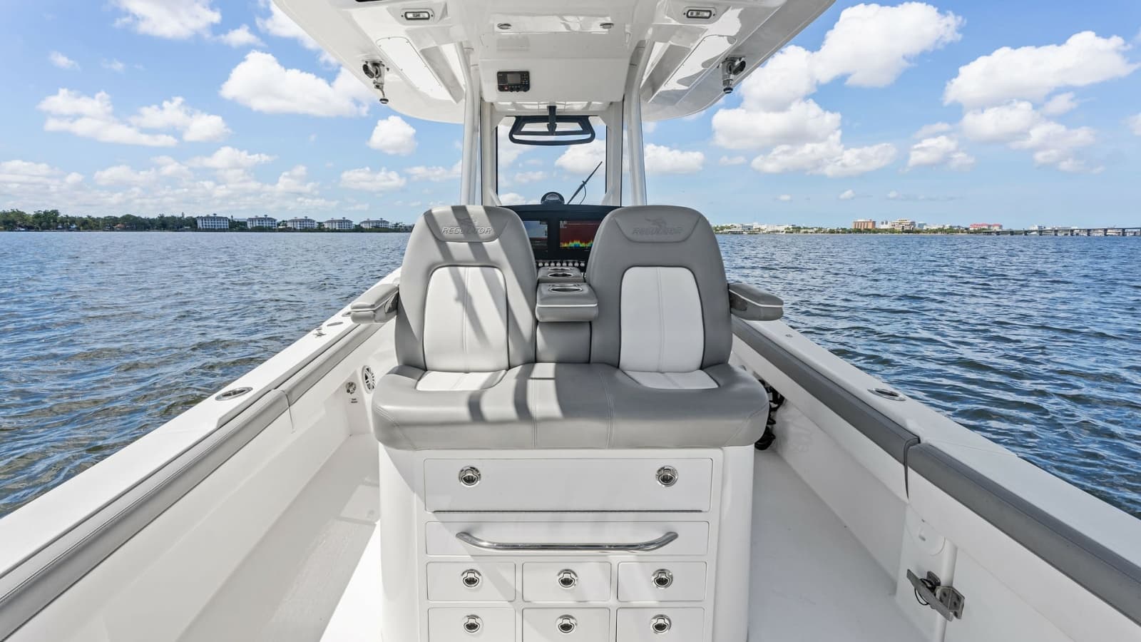 Center Console Seating and Helm