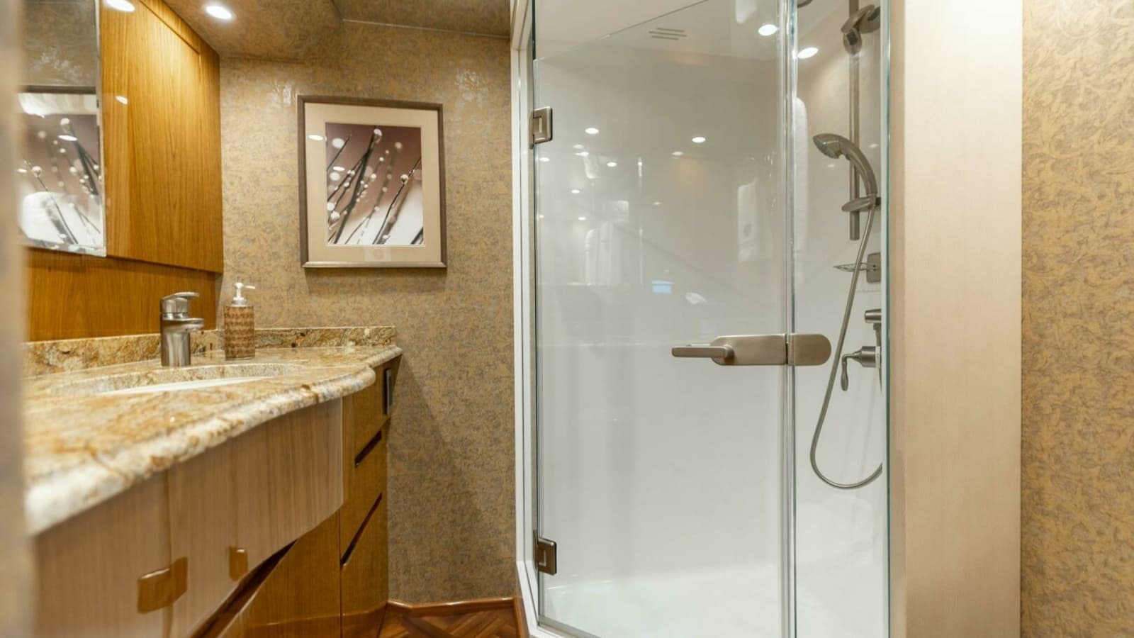 2013 Viking 76 Convertible- REEL FIRE- Master Stateroom Head