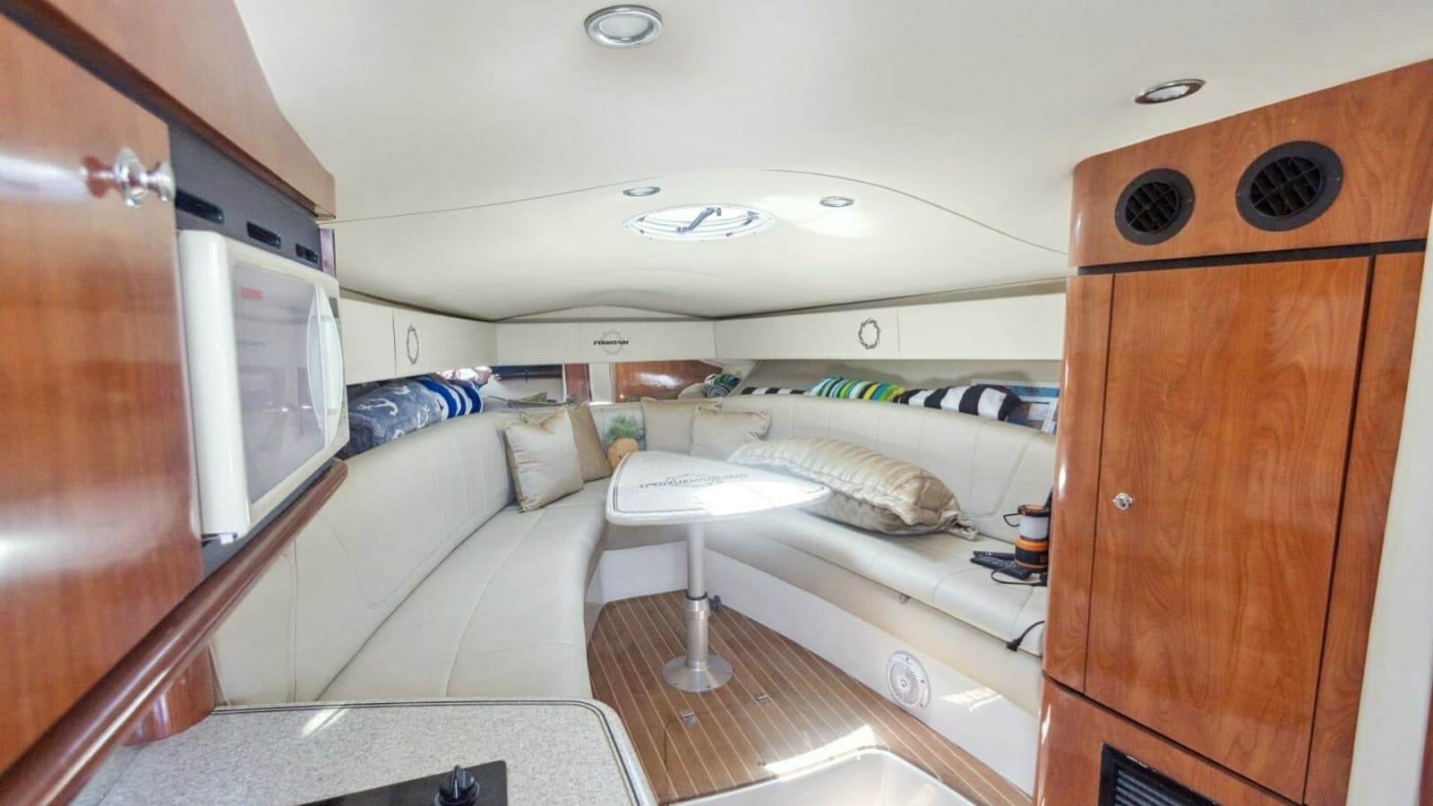 2008 Fountain 38 Sportfishing Cruiser - "SWIFT SERENITY": Spacious Salon with Dinette