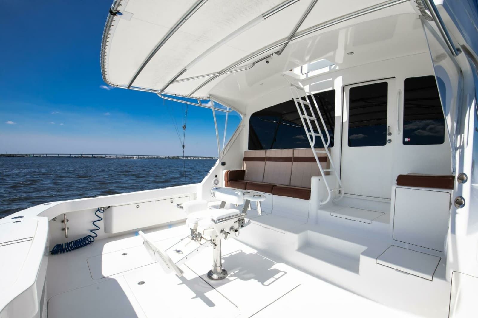 Viking 64 - High Life -