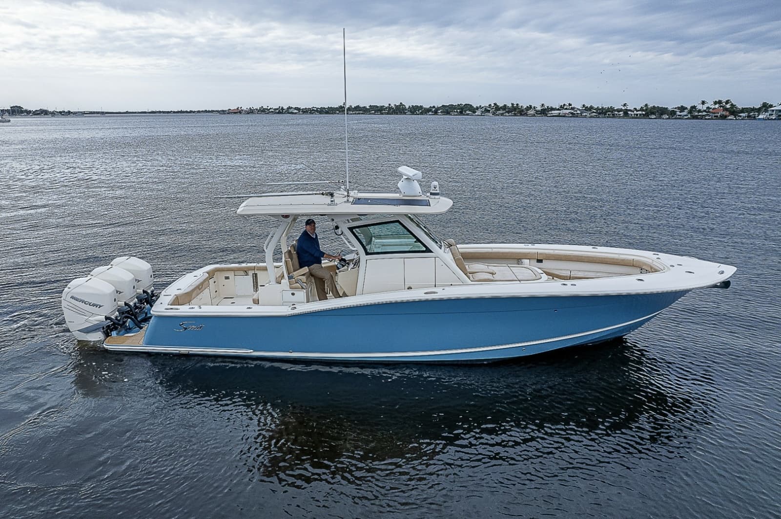 2018 Scout 355 LXF