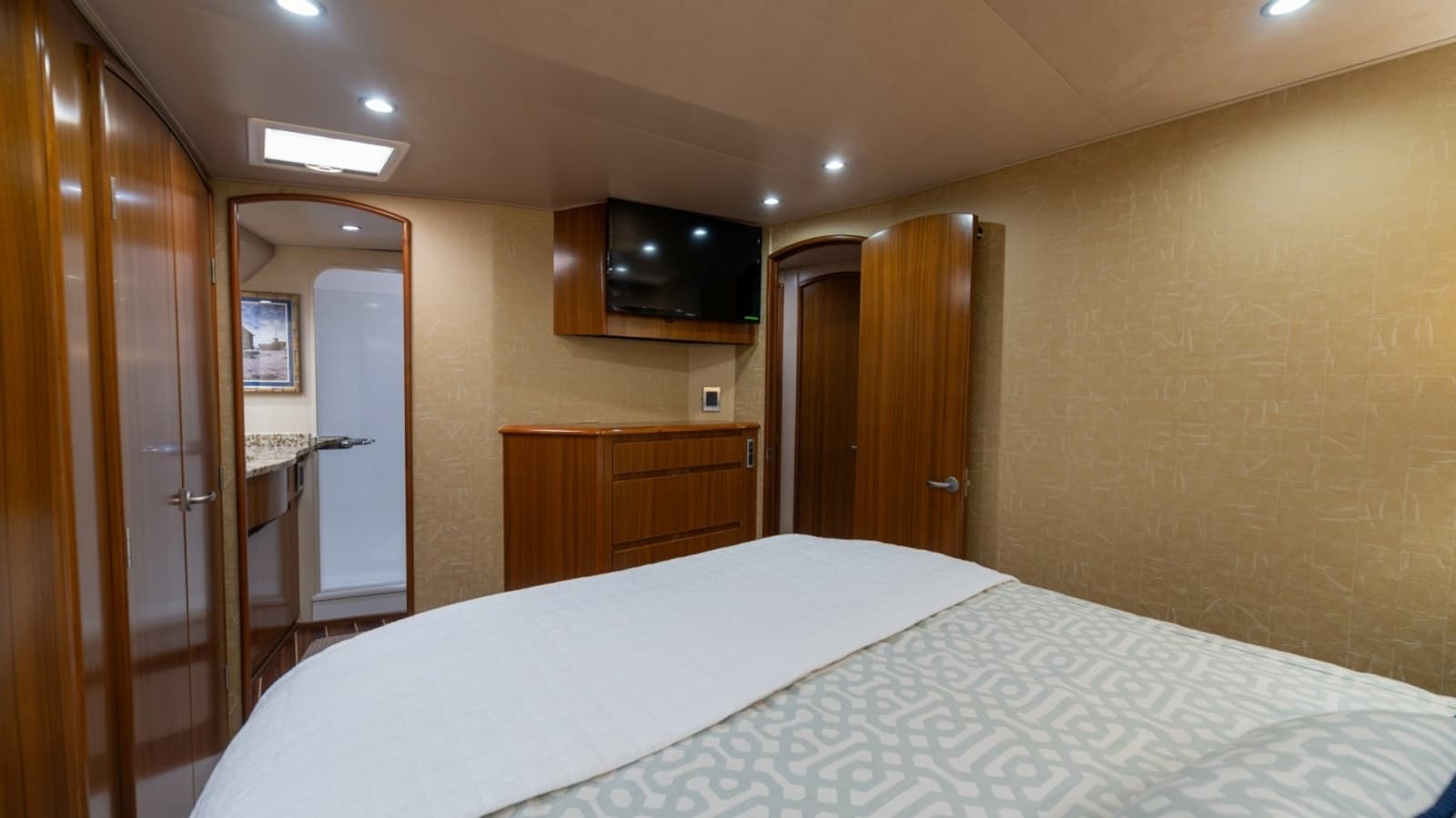 60 Viking Convertible 2012 "Contango"