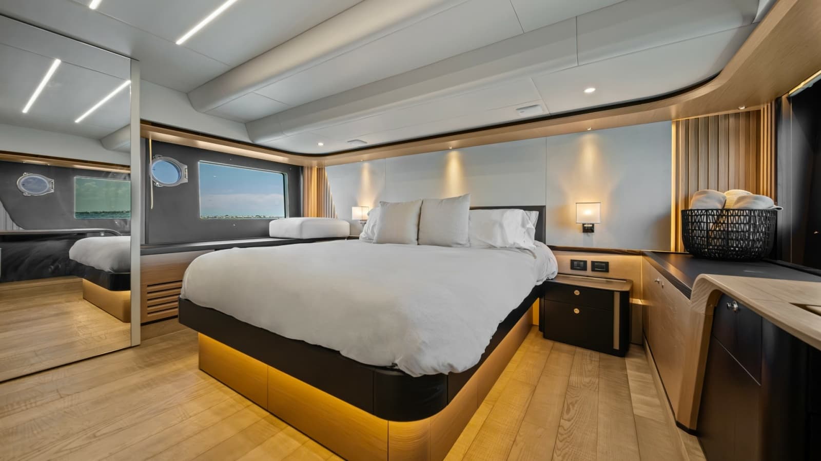 2026 Absolute Navetta 58 "ANDIAMO" Master Stateroom