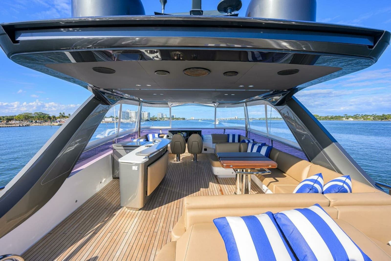 Princess Y78 - Janie II - Bridge Deck