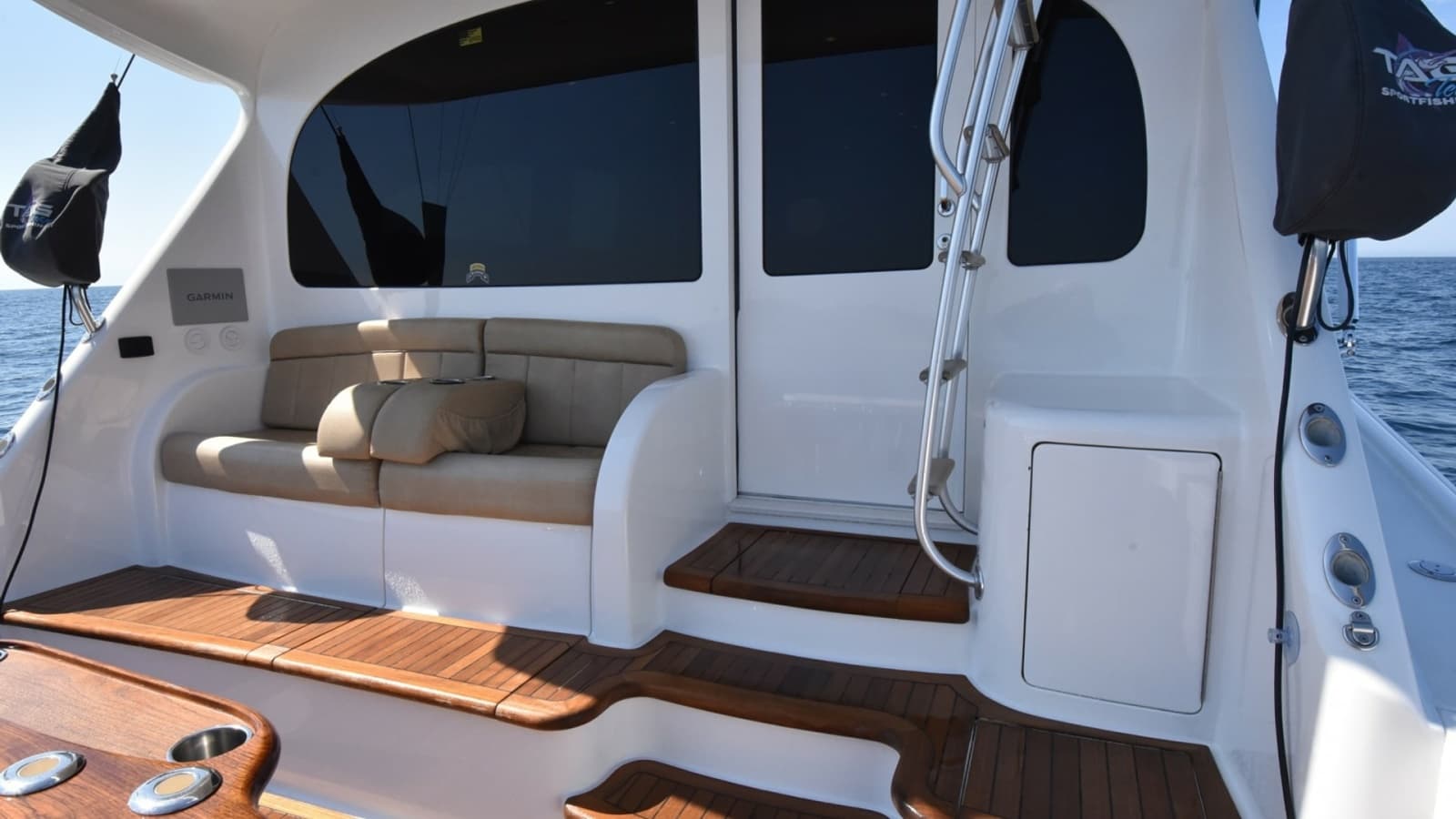 2016 Viking 55 Convertible TAG Team