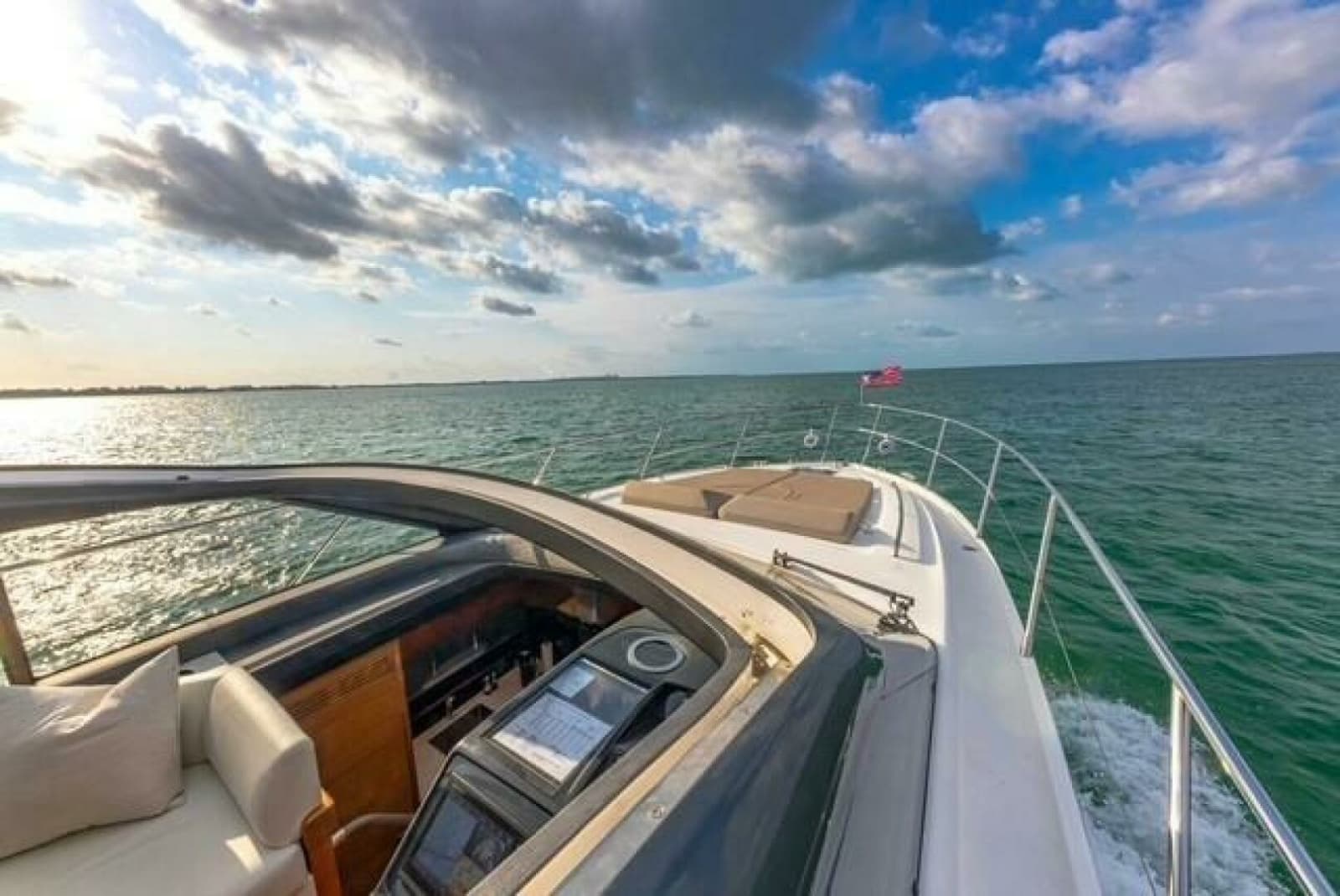 2017 Princess V48