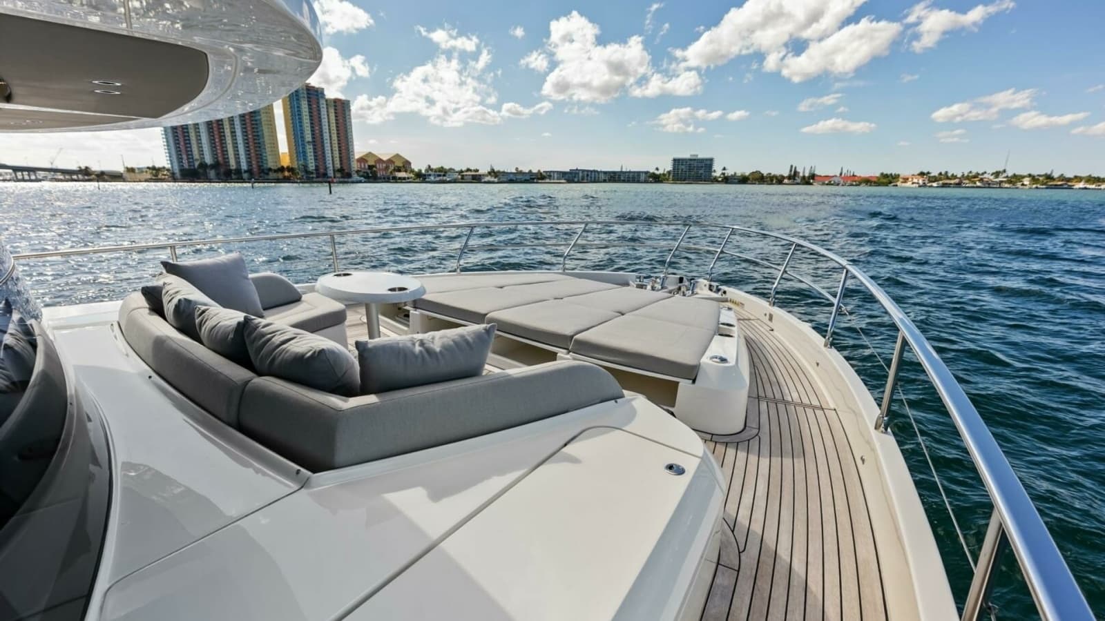 2025 Absolute 75 Navetta