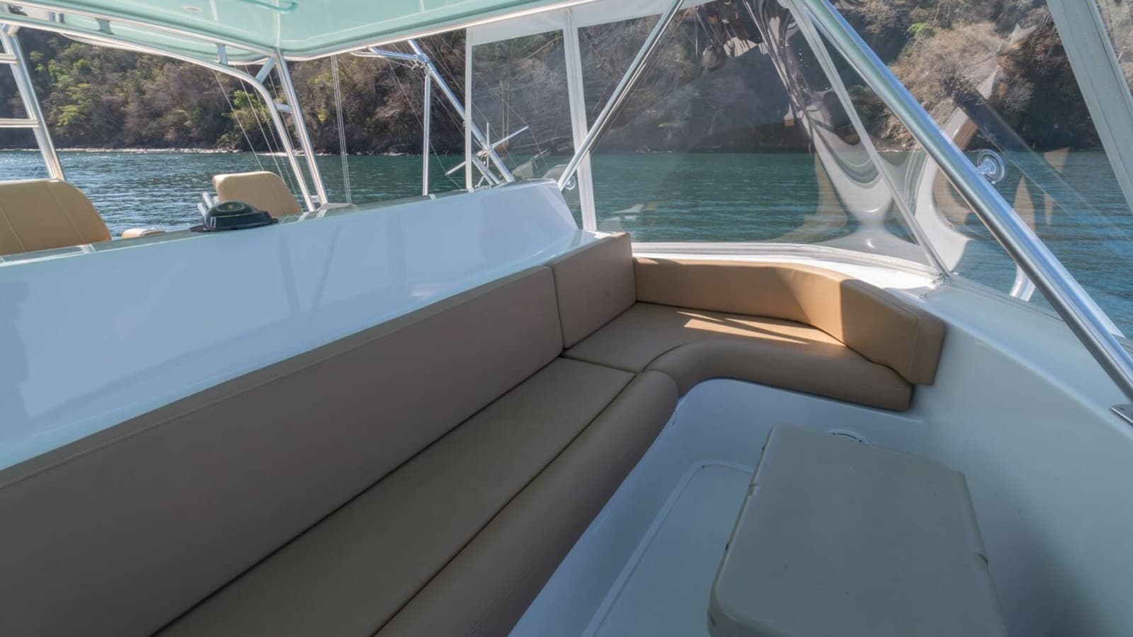 2006 Viking 56 "Scandaloso"