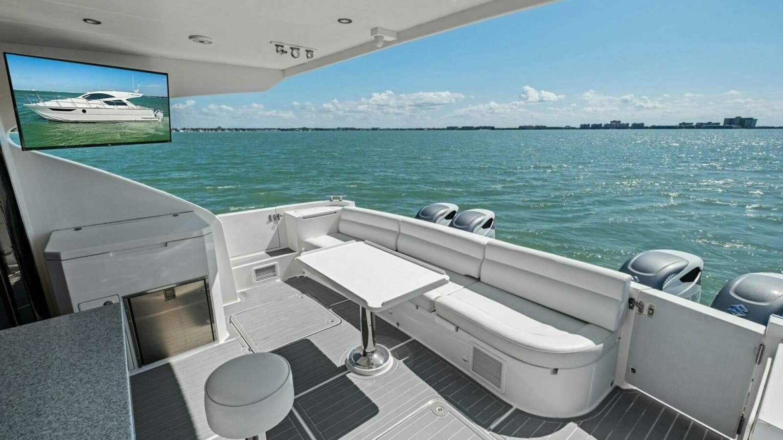 2018 Outboard Express Catamaran 47