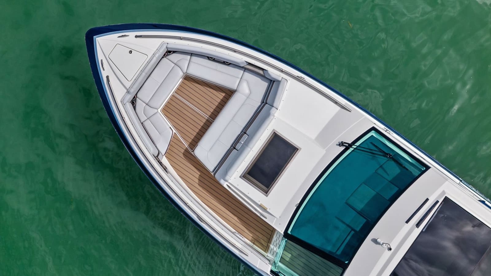 Bow Seating Area and Deck Layout