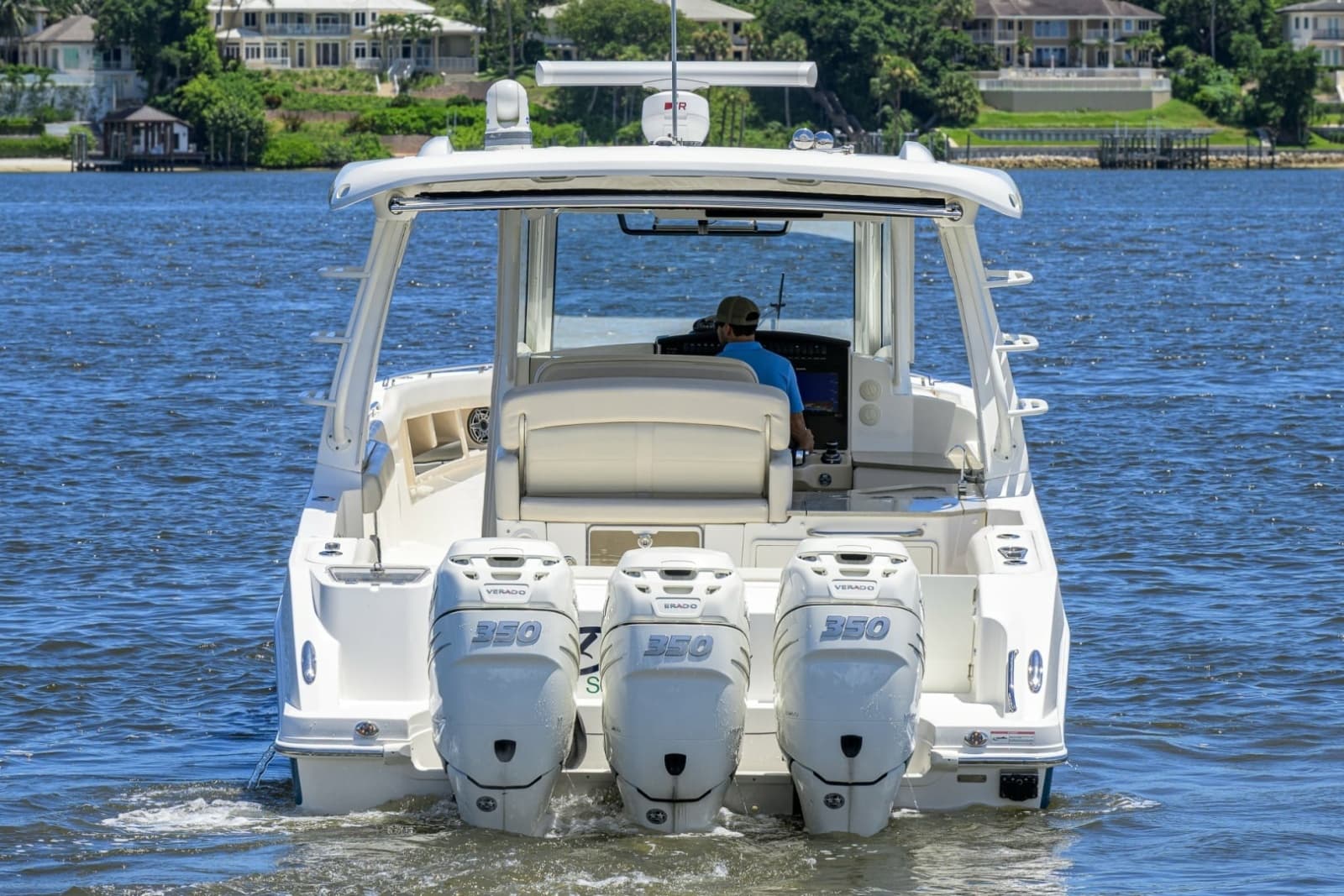 Boston Whaler 35 - DERRYN - Exterior Profile