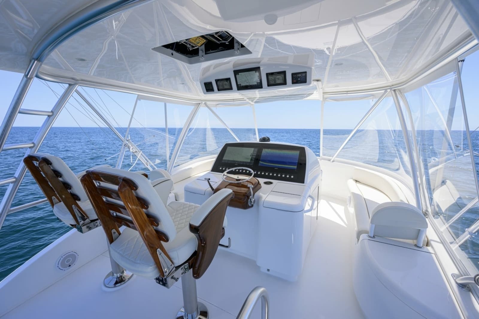 Viking 54 - Dog House - Flybridge - Helm Seats