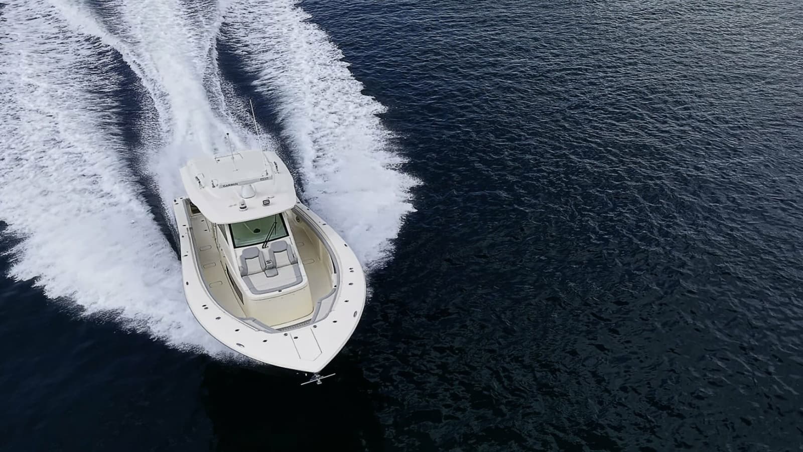 Scout 42 Maizey Blue - Exterior Profile