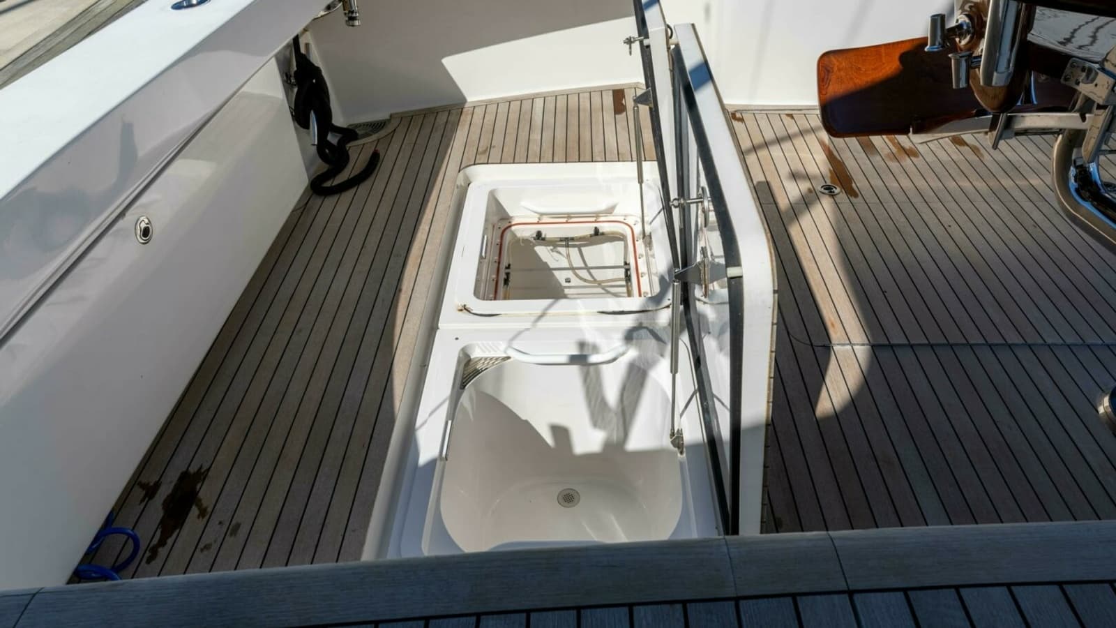 2013 Viking 76 Convertible- REEL FIRE- Cockpit Storage