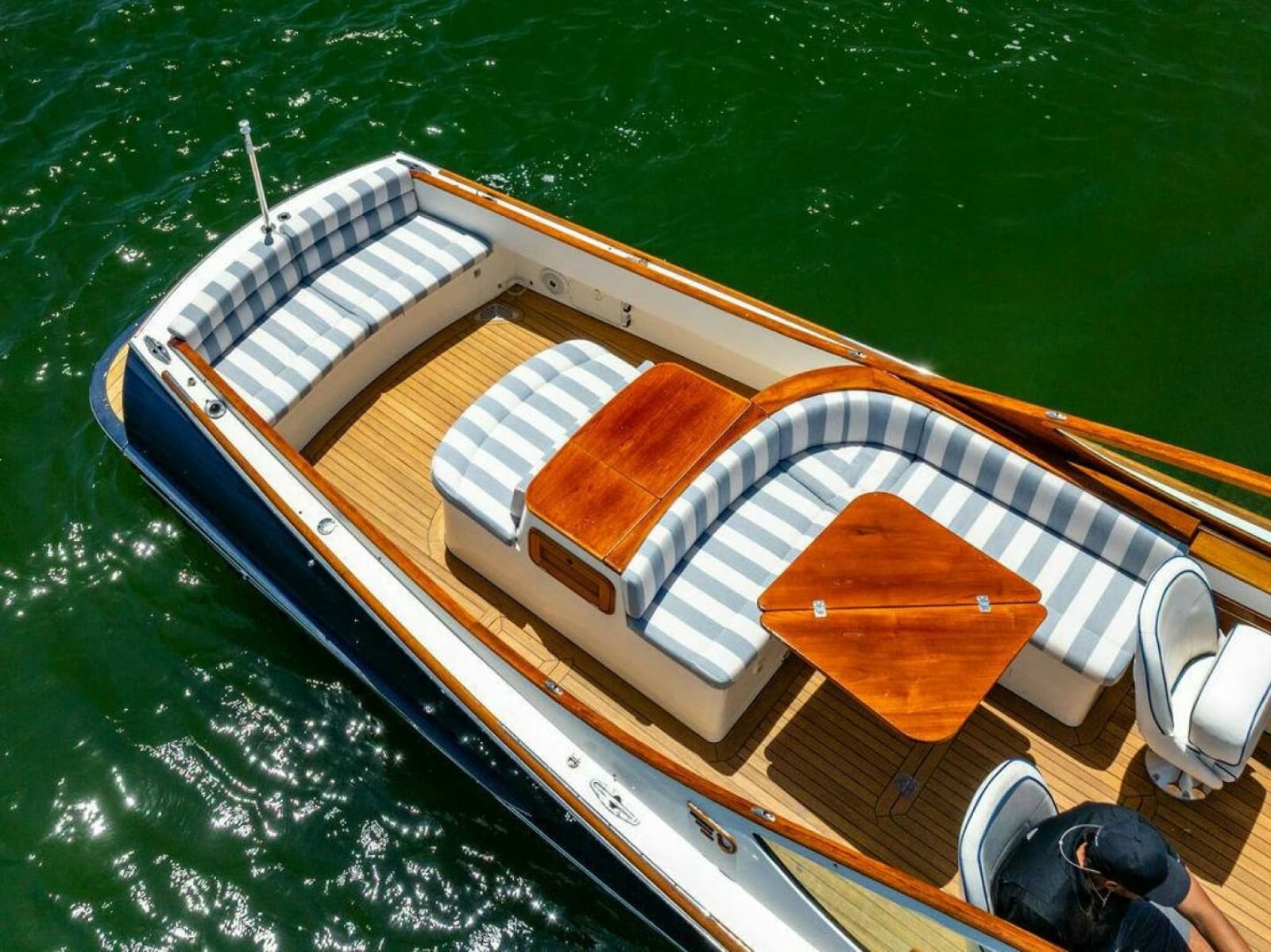 2004 Hinckley Talaria 29 R