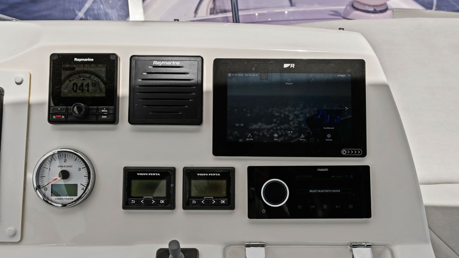 Flybridge Helm Station Controls