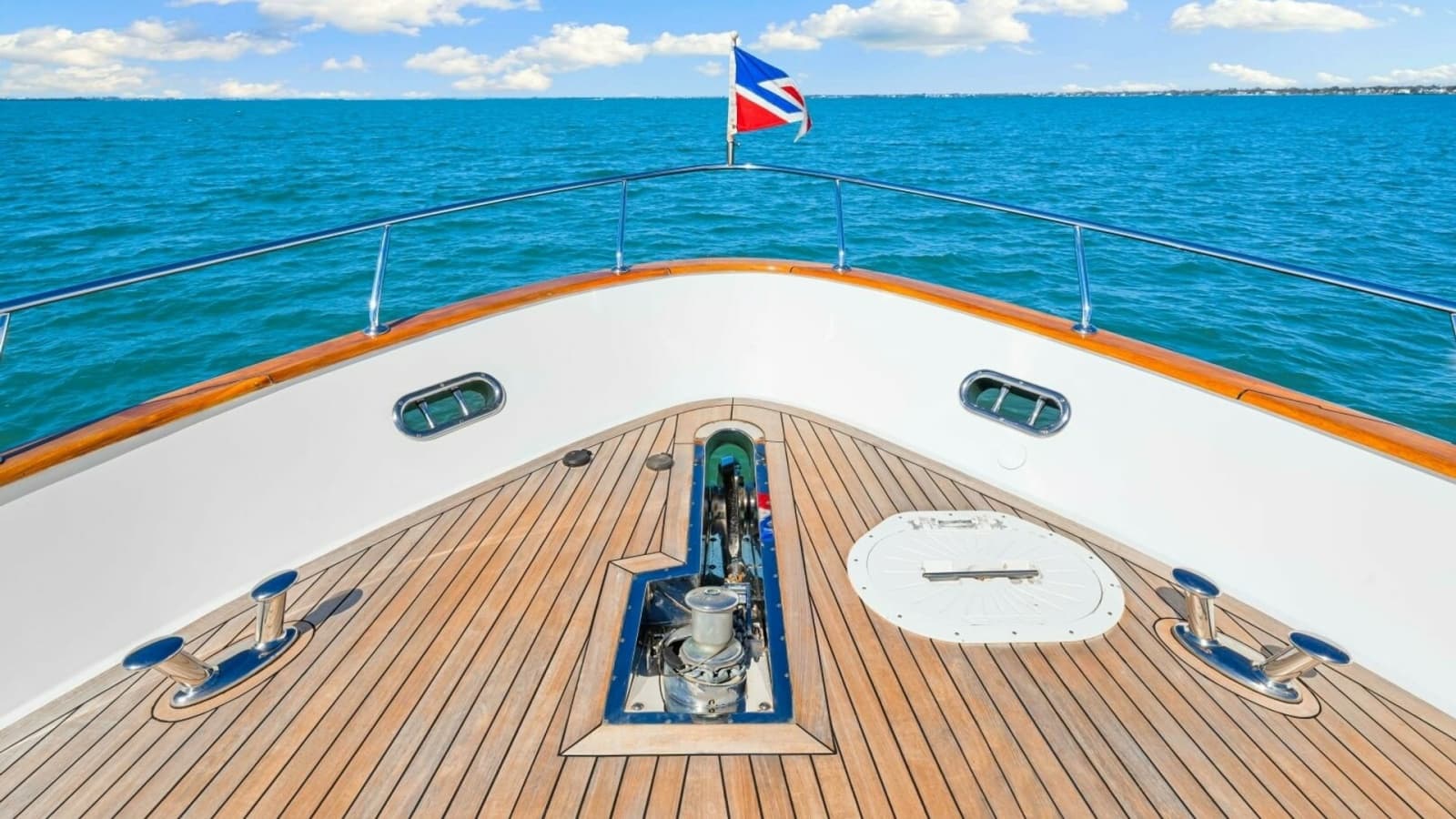 2010 83 Ocean Alexander Motor Yacht 'Relentless'